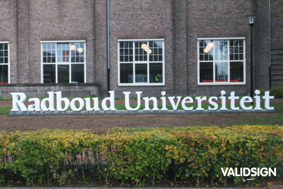 Digitising document management at Radboud University